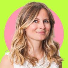 🎤 Quand j'ai chanté à Roland Garros, j'ai compris une leçon essentielle  sur le marketing… Oui, jeudi dernier, à Roland Garros, j'ai poussé la  chansonnette avec une team de choc : Dan