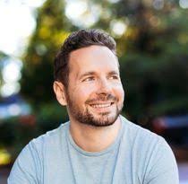 Jonathan Novick's Instagram, Twitter & Facebook