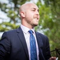 100+ perfiles de «Gonska»