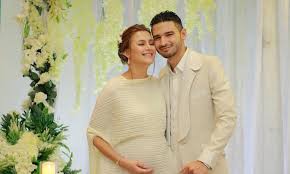 Furera 29.809 views3 years ago. Juliana Evans Selamat Bersalin Syukur Bergelar Ibu