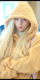 Netizens are just in love with some of these adorable and funny childhood photos of itzy's ryujin, shared by the idol herself! Itzy Yuna Allinus Cute Dontcarewhattheysay Itzy Pretty Yuna Hd Mobile Wallpaper Peakpx