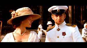 анна каренина с боярской смотреть онлайн в хорошем качестве Konstantin Khabensky As Admiral Alexander Kolchak Right And Elizaveta Boyarskaya As Anna Timireva Left In The 2008 Movie Admiral