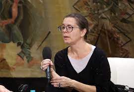 11 noiembrie 1950, slobozia, românia) este un poet, scriitor și publicist român. MaÈ™a Dinescu SoÈ›ia Lui Mircea Dinescu A Murit La 58 De Ani Libertatea