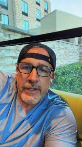 👥 Who’s modeling the kind of growth you want in your life?, Day 13 of John  Maxwell’s 15 Invaluable Laws of Growth — The Law of Modeling., We rise to  the level of the people we surround ourselves with. ...