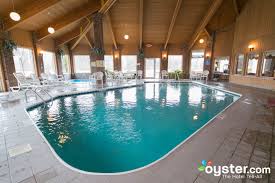 Located in the city's center jacuzzi rooms is located at viale giulio cesare 183 in historical center, 1.9 miles from the center of rome. Baymont By Wyndham Indianapolis The King Jacuzzi Suite At The Baymont Inn And Suites Indianapolis Oyster Com Hotel Photos