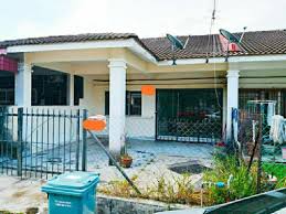Indera mahkota is about 4 kilometres (2.5 mi) northeast of kuantan town. Rumah Untuk Dijual Indera Mahkota 2 Kuantan Terrace Teres Intermediate Ejen Hartanah Berdaftar Kuantan