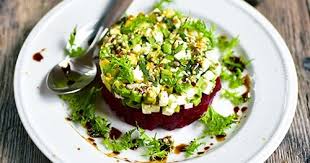 Un Positive Cafe Qui Fait Rimer Le Vert Et La Bonne Humeur Et Mon Tartare Vegetarien En Vert Et Rouge Alimentation Betterave Recettes De Cuisine