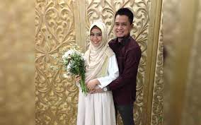 Tip Menjaga Kekompakan Dengan Pasangan Ala Oki Setiana Dewi