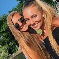 Taylor Twardowski's Instagram, Twitter & Facebook