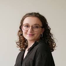 Anna Mullen's Instagram, Twitter & Facebook