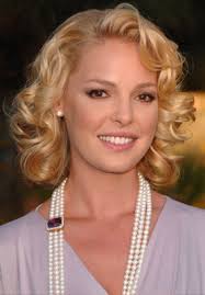 The lovely celebrity actress really does enjoy mixing up her hairstyles for. Editor S Blog Is Katherine Heigl S Hairstyle Making Her Look Old