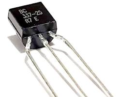 Imagem de Transistores eletrônicos
