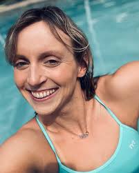 Summer swims are the best ☺️☀️🏊🏻‍♀️