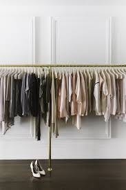 Epingle Par Frenchyfancy Sur Interieurs De Reve Portant Vetement Deco Dressing Blanc