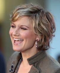 35 Greatest Short Hairstyles For Round Faces Over 50 Short Hair Styles For Round Faces Short Hair With Layers Layered Haircuts For Women