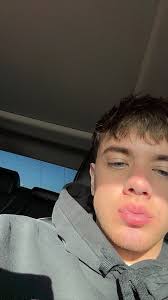 LUCKY DUBE, YOU PASSED AWAY BUT I STILL FEEL YOUR PRESENCE WHEN EVER I  TURNED TO ONE OF YOUR SONGS, HEROES PASSED AWAY BUT SPIRITUALLY WE CONTINUE  TO FEEL THEIR PRESENCE. MAY