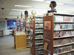 Sculptures On Langston Hughes Library Stacks Leaning Tower Of Pisa Leaning Tower Library