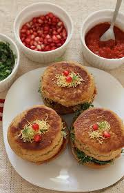 Dabeli Recipe With Step By Step Photos Dabeli Also Called As Kutchi Dabeli Or Kachchhi Dabeli Is A Popular Street Food And Can B Food Street Food Food Recipes