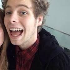 His birthday, what he did before fame, his family life, fun trivia facts, popularity rankings, and more. Petition Make Luke Hemmings From 5sos Change His Instagram User Name Back To Luke Is A Penguin Change Org