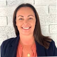 Last year, whilst finishing my last year of uni, I started a business.  Within two months, it quickly took off, and I found myself with many  clients and a long waiting list.