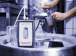 So, trying to up my coffee game i went with this machine which is easy to use and made really good espresso for the first 10 months we had it. Beer Hydrometer Easydens Anton Paar Com