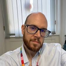 Chris Baggott 💙 (@thebaggott)