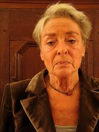 File:Karina Türr Autorin Herausgeberin Kunsthistorikerin Galeristin vom  Skulpturenforum Isernhagen während der Vernissage ZWISCHEN TAG UND TRAUM  Der Weg ins Sur-Reale GISELA EICHARDT UND ANNE KEIL