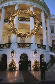 The White House At Christmas A Timeless Tradition White House Christmas Christmas Decor Inspiration Christmas Lights