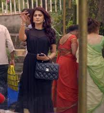 Queen Jennifer Winget Jenniferwinget Mayaagain Beyhadh2 Mayajaisingh Jennifer Winget Jennifer Winget Beyhadh Model Dress Maya poisons little aarohi and ayaan. queen jennifer winget jenniferwinget