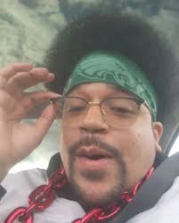 The difference between @commanders fans & @philadelphiaeagles fans gameday  playlists #FlyEaglesFly 🦅🦅🦅🦅