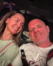 Happy Valentines Day every day @officiallyalexandrawilson 👩‍❤️‍👨 Looking  through my camera roll I find so many beautiful photo moments that remind  me of a special moment in time and a feeling of