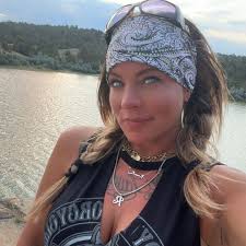 Jessica.Elizabeth (@jessica.elizabeth.badger)