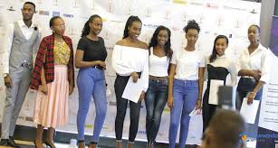 August 14, 2021 mugwaneza christian imyidagaduro 0 sangiza n'abandi umuratwa kate anitha wegukanye ikamba rya miss supranational rwanda 2021 uri muri pologne aho yitabiriye miss supranational world 2021, yabaye uwa 10 mu gace kiswe miss elegancy. Amabwiriza Akakaye Agenga Abahatanira Ikamba Rya M Inyarwanda Com