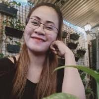 Julie Mosca's Instagram, Twitter & Facebook