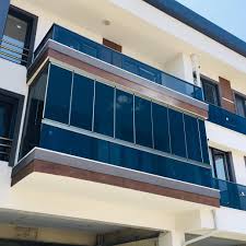 Cam balkon satış noktaları arasında seçim yaparken, firmaların yetkili ve yetkin olduklarına dikkat edilmeli, yapacak firma, kurumsal bir firmanın bayisi mi, yoksa tamamen. Konya Katlanir Cam Balkon Urunlerimiz