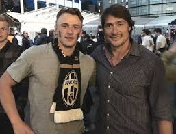 Player overview & base stats. Jakub Vrana Spends The Weekend In England Meets Teemu Selanne Nova Caps