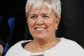 (2000) and marie et tom (2000). Mimie Mathy 70 Cm Son Mari Sa Maladie Des Enfants On Ne Va Pas Faire Une