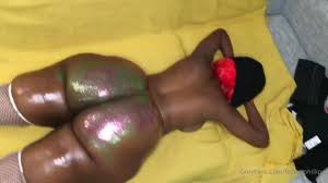 fezile phillips kabarcık popo Porno 7DAK farkıyla izle