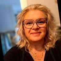 Doe eens vriendelijk dag !!! 's morgens op kantoor komen en dan al meteen  worden verrast, met een leuk compliment-kaartje. Majda Pjević ook helemaal  blij met jou als collega. En trots dat