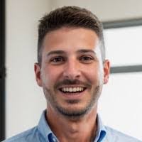 Darius Starks's Instagram, Twitter & Facebook