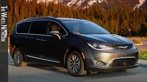 The chrysler pacifica hybrid is still my favorite minivan. 2019 Chrysler Pacifica Hybrid Exterior Interior Youtube