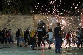 Tens of thousands of palestinians. Pb5czk3cxdd2pm