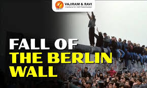 Fall of the Berlin Wall 1989, Causes ...