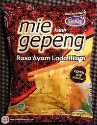 1297 Gaga Mie Gepeng Kuah Rasa Ayam Lada Hitam The Ramen Rater Snack Recipes Snacks Food