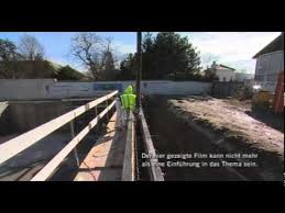 Während außenabdichtungen aus bitumen oder kunststoffbahnen nach etwa 30 jahren erneuert werden sollten, liegt die lebensspanne der weißen wanne weit höher: Keller Abdichtung Weisse Wanne Youtube