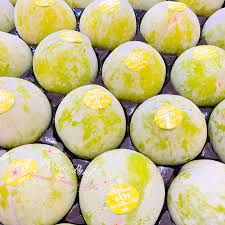 Emerald Beaut Pluot Medium Plus 4pcs Momobud