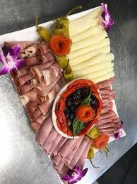 The indoor bar can offer up to 3 different draft beers. Amazing Appetizers For Cocktail Hour During Wedding Picture Of Roma Restaurant Catering Events Mechanicsville Tripadvisor