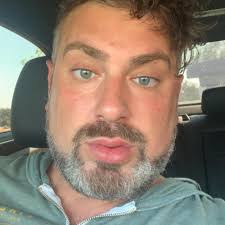 New look for the lifeguard station!