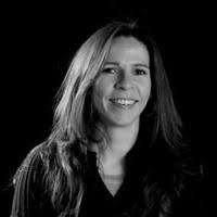 Jennifer Lear's Instagram, Twitter & Facebook