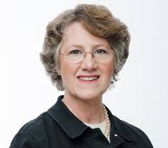 Dee Plunkett's Instagram, Twitter & Facebook